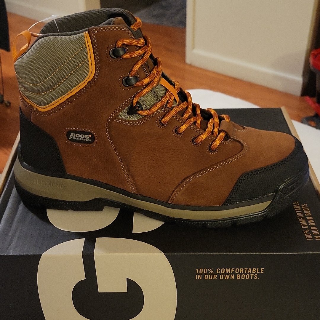Bogs Men's Tan And Black Outdoor Boots
